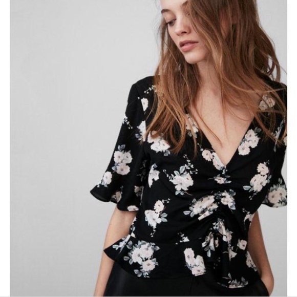 Express Tops - 5/$35💓Express Blouse floral black